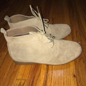 White Mountain Suede Boots. Size 7